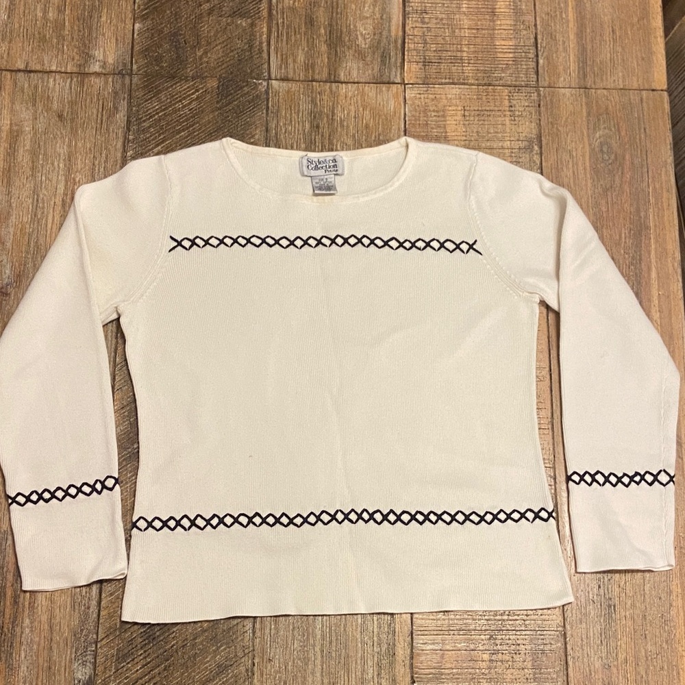 Style & Co. Cream Long Sleeve Top with Black Accents